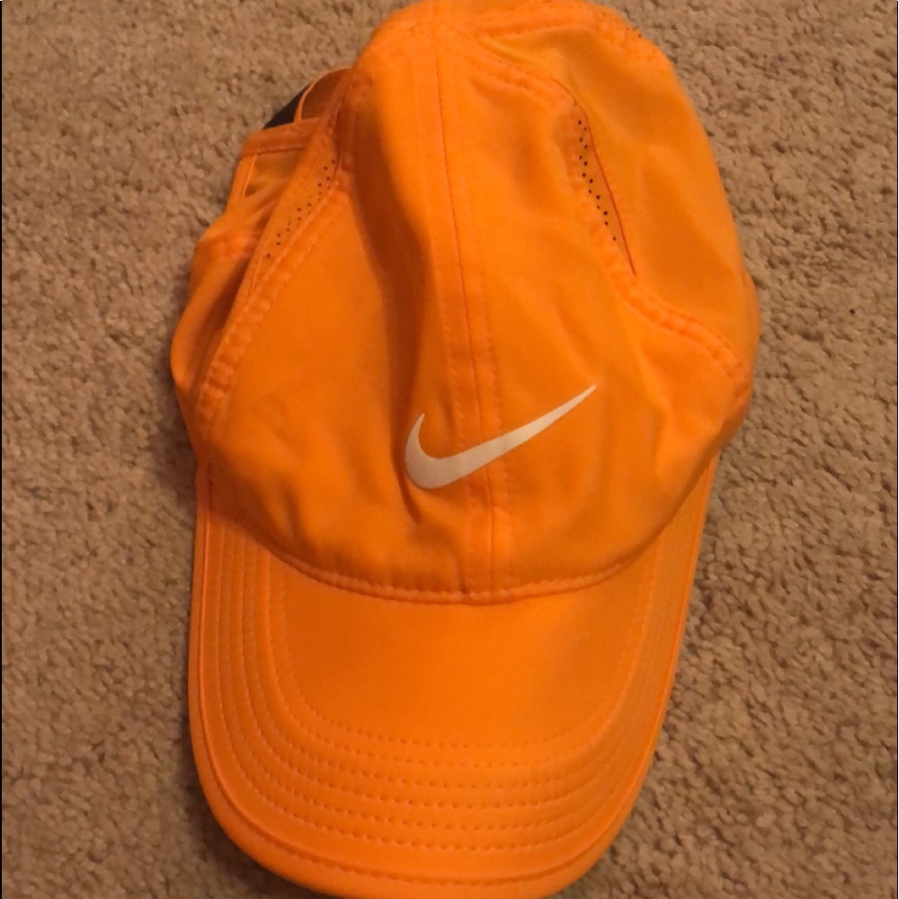 Nike leatherflex hat